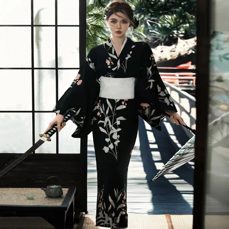 Black Japanese Kimono Gothic A - Asian Cosplay Anime incelemesi ve fiyatı