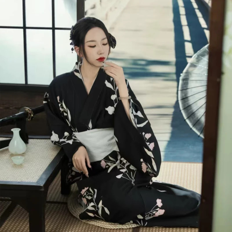Black Japanese Kimono Gothic A - Asian Cosplay Anime incelemesi ve fiyatı